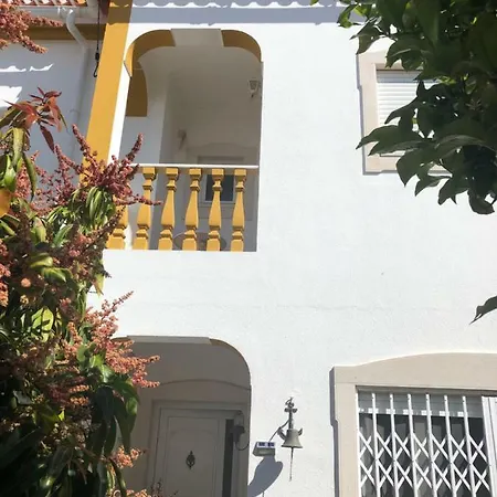 Apartamento Monica Em